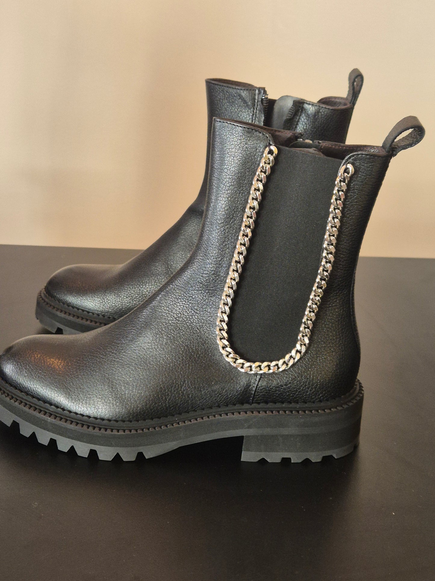 Botts i kalvskin / billi bi